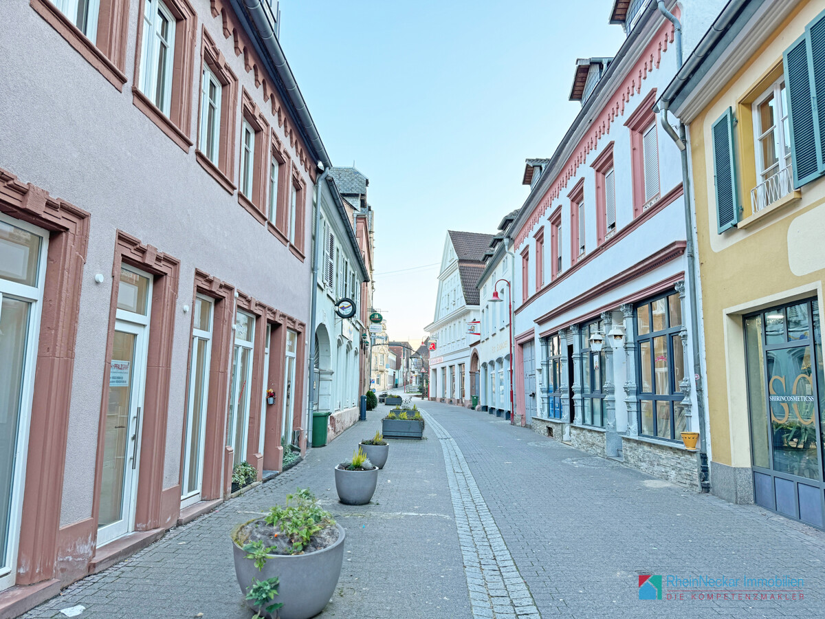 Straßenansicht