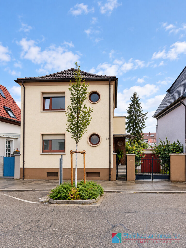 Straßenansicht 